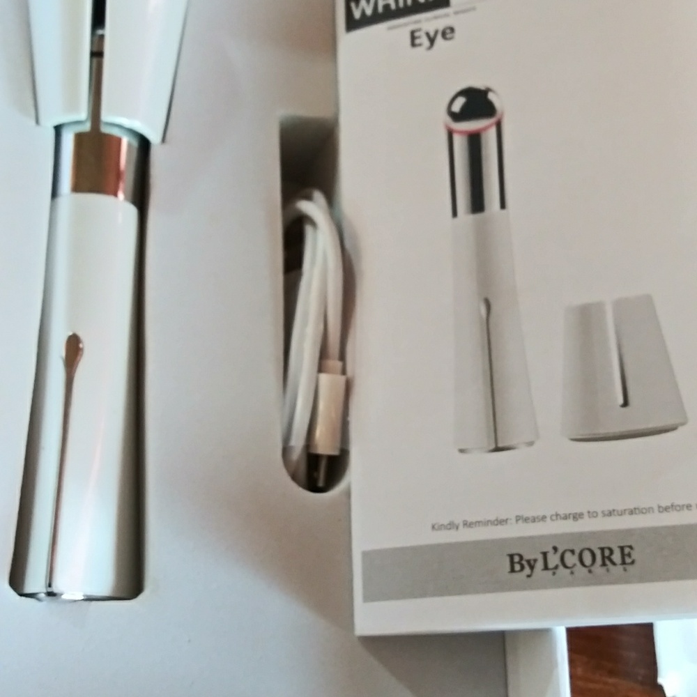 WRINKLESS EYE by L'CORE Paris $195 Retail $995
